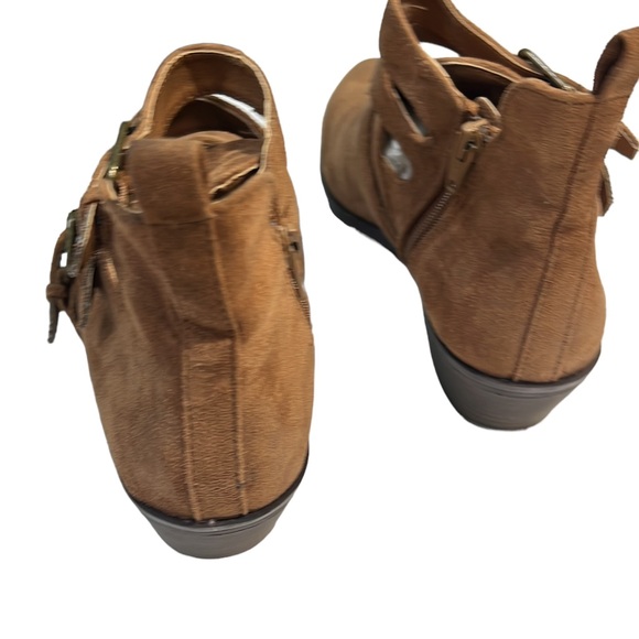 Booties - Women's Triple Buckle Western -Cognac Tan Kelsey Universal Thread EUC - Picture 7 of 9